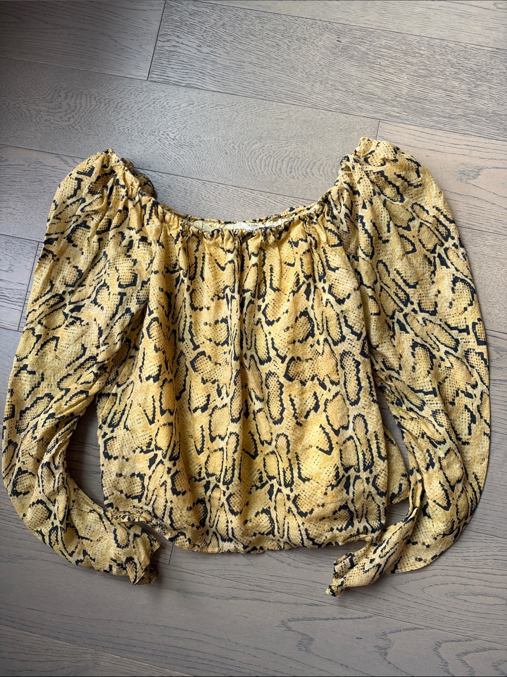 Frame Denim Yellow Snake-Print Off-the-Shoulder Blouse